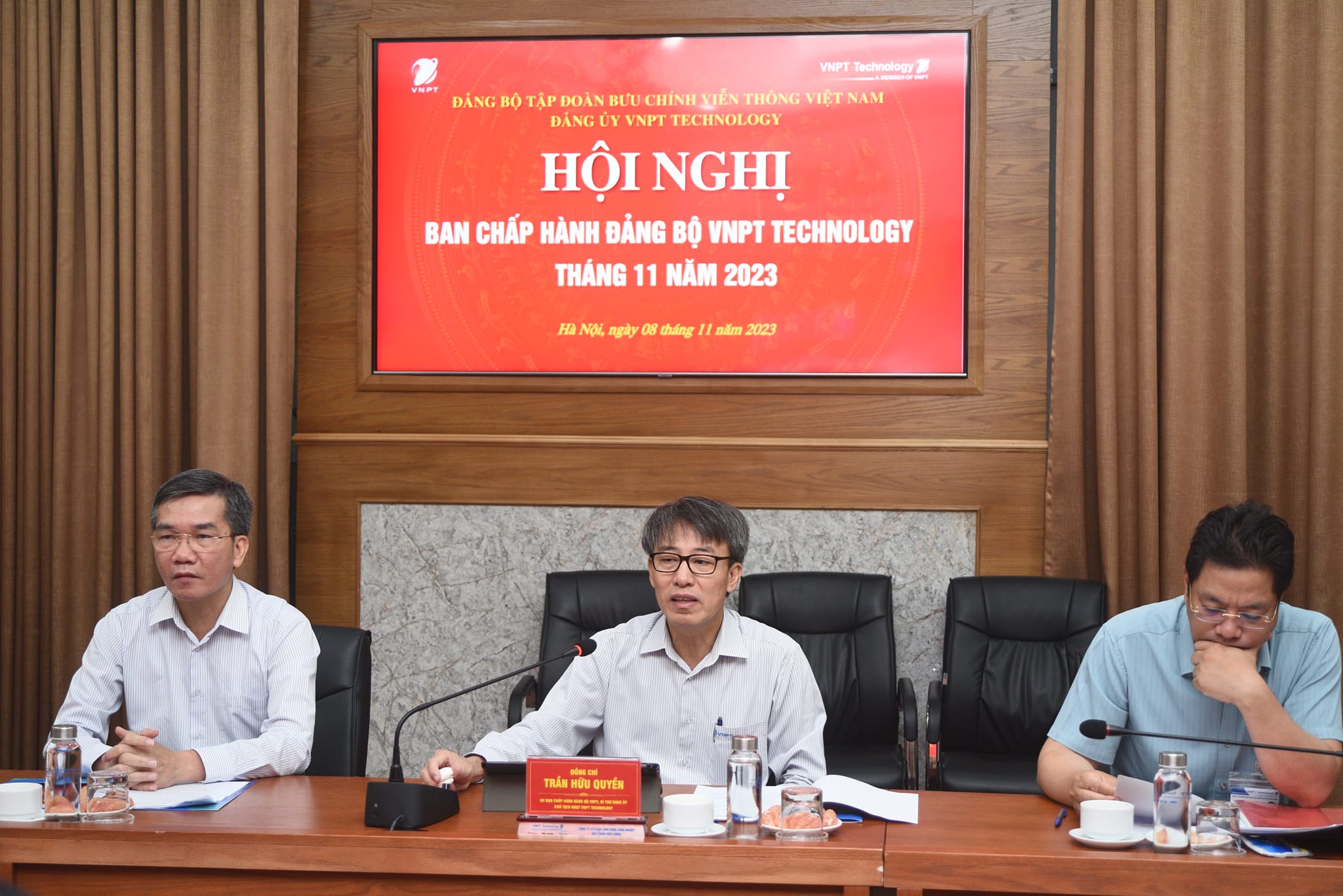 HỘI NGHỊ BAN CHẤP HÀNH ĐẢNG BỘ THÁNG 11