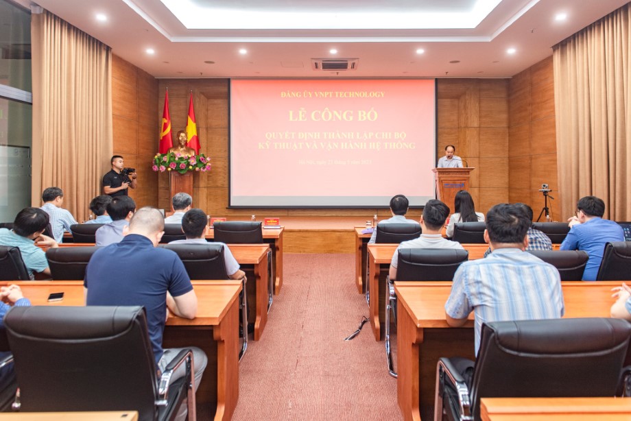 LỄ CÔNG BỐ VÀ RA MẮT HAI CHI BỘ MỚI TRỰC THUỘC ĐẢNG BỘ VNPT TECHNOLOGY