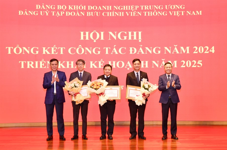 ĐẢNG ỦY TẬP ĐOÀN VNPT TỔ CHỨC HỘI NGHỊ TRIỂN KHAI CÔNG TÁC ĐẢNG NĂM 2025