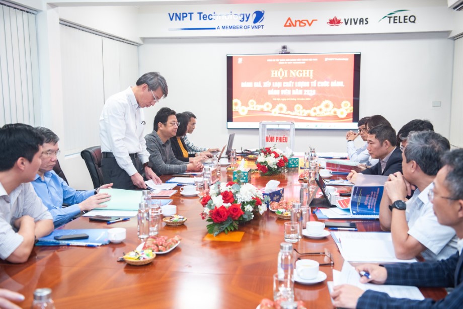 VNPT TECHNOLOGY TỔ CHỨC HỘI NGHỊ KIỂM ĐIỂM TẬP THỂ, CÁ NHÂN, ĐÁNH GIÁ XẾP LOẠI CHẤT LƯỢNG TỔ CHỨC ĐẢNG, ĐẢNG VIÊN NĂM 2024