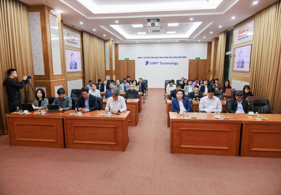 HỘI NGHỊ TOÀN QUỐC QUÁN TRIỆT, TRIỂN KHAI THỰC HIỆN NGHỊ QUYẾT SỐ 79 VÀ NGHỊ QUYẾT SỐ 80 CỦA BỘ CHÍNH TRỊ