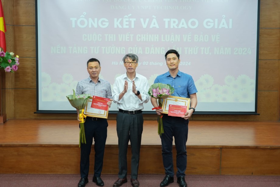VNPT TECHNOLOGY TRAO GIẢI CUỘC THI VIẾT CHÍNH LUẬN VỀ BẢO VỆ NỀN TẢNG TƯ TƯỞNG CỦA ĐẢNG LẦN THỨ TƯ NĂM 2024